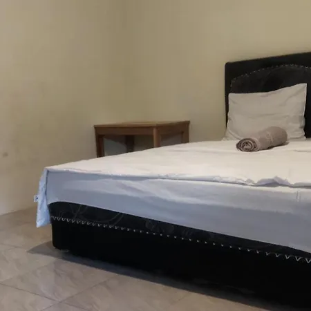 Selow Homestay Kuta  Bagian luar foto