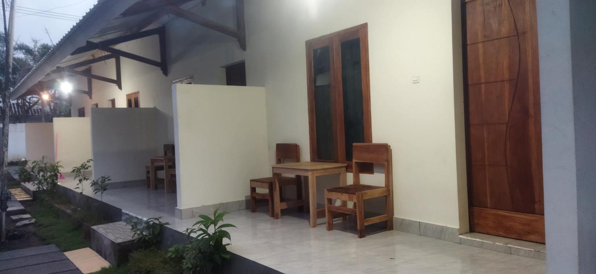 Selow Homestay *